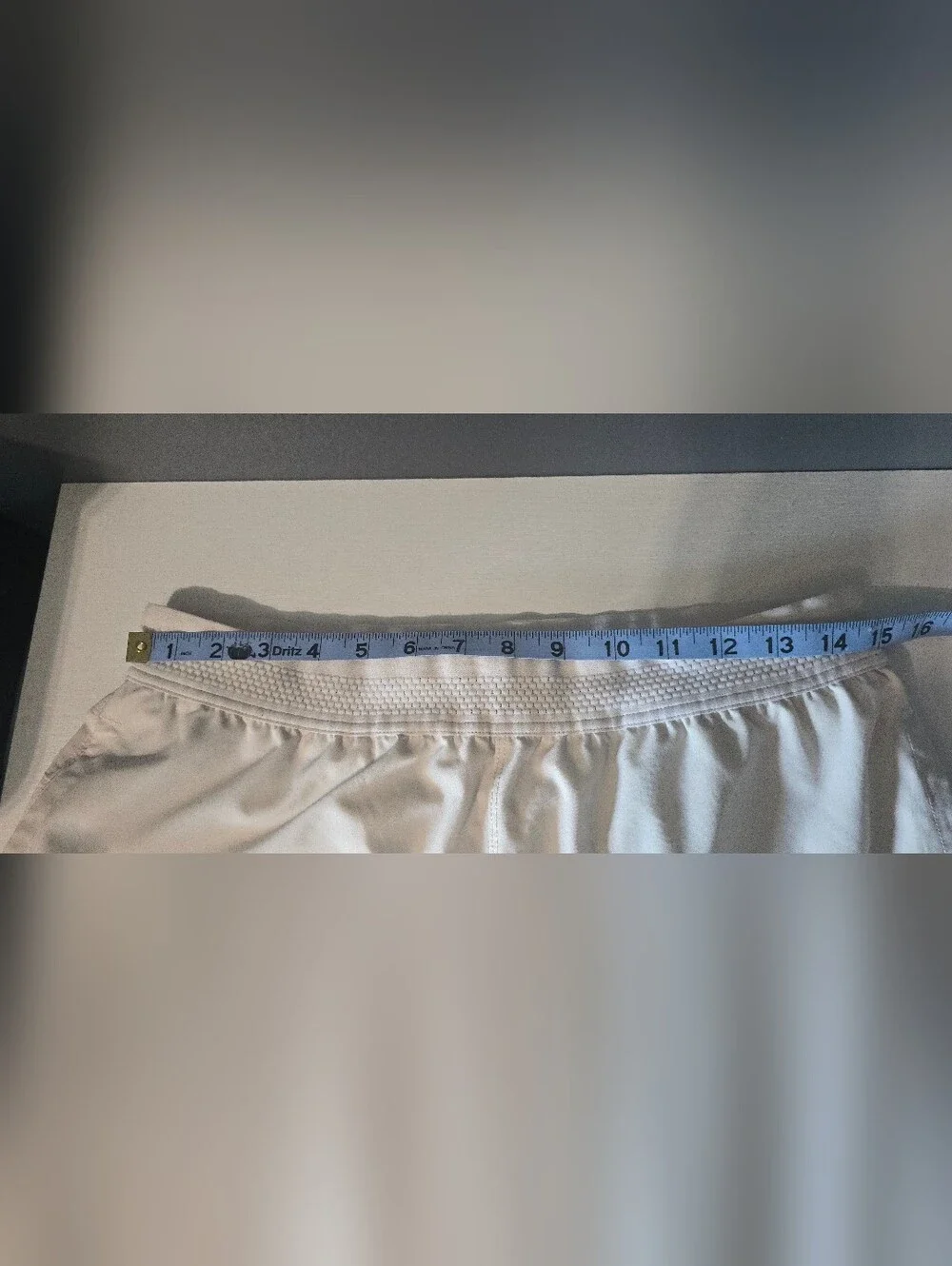 Fabletics lightweight cream